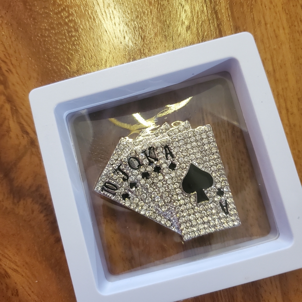 Change-your-luck Brooch - Picture 3 of 6